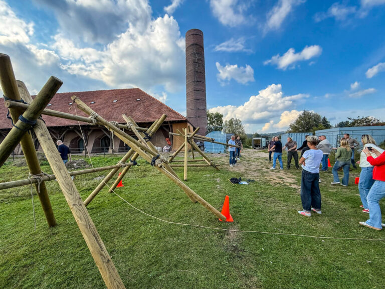 ee-teambuilding-mega-katapulten-bouwen-54